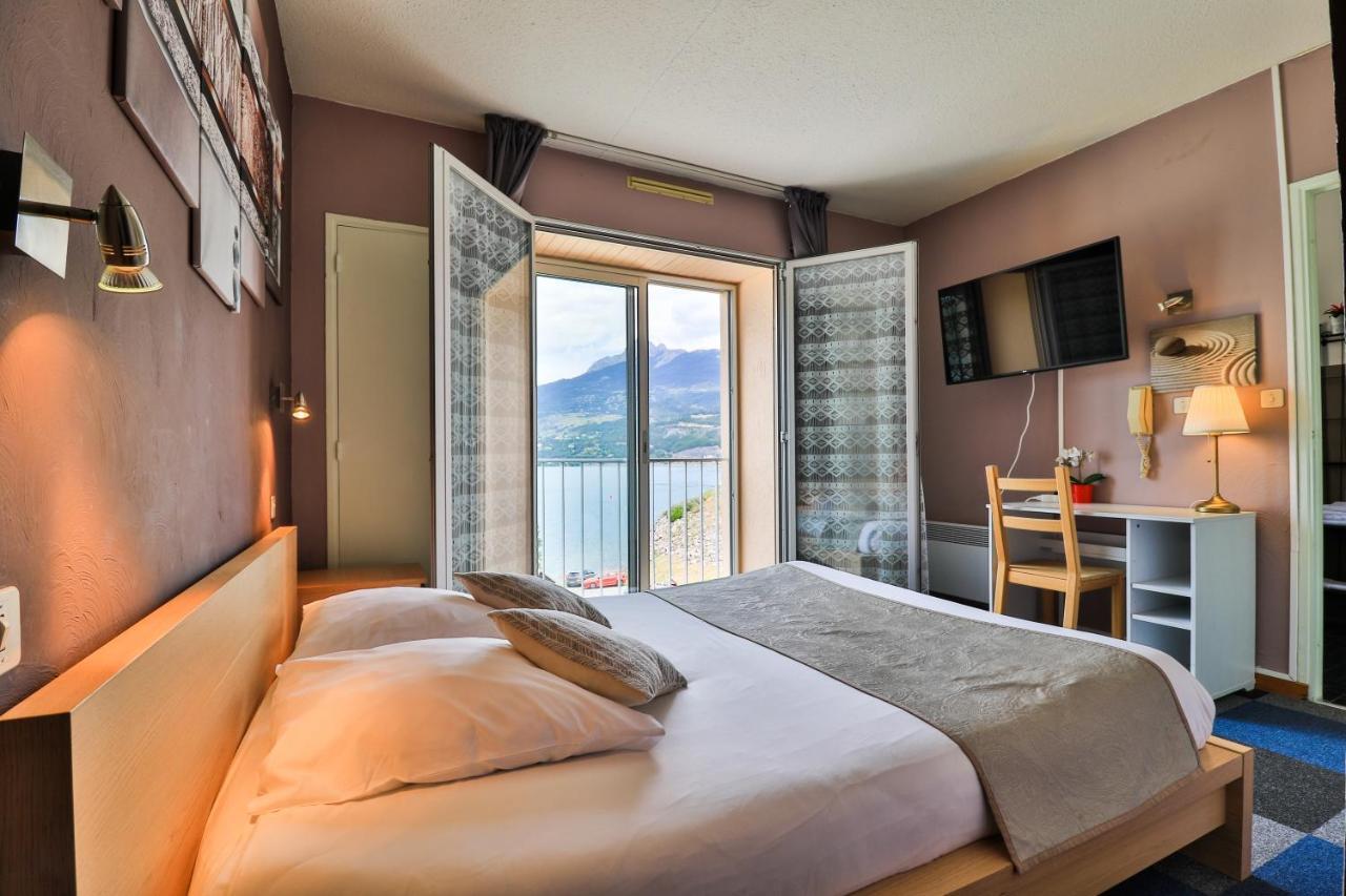 Hotel Les Flots Bleus Savines Bagian luar foto