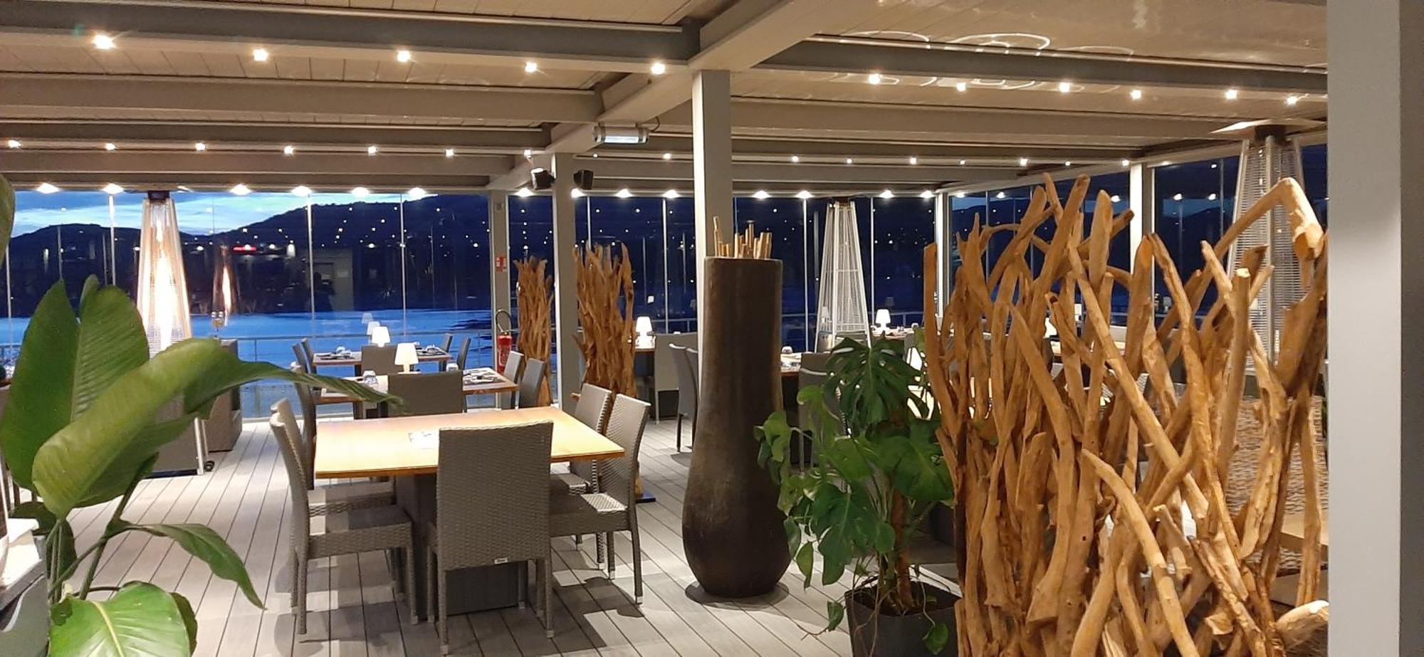 Hotel Les Flots Bleus Savines Bagian luar foto